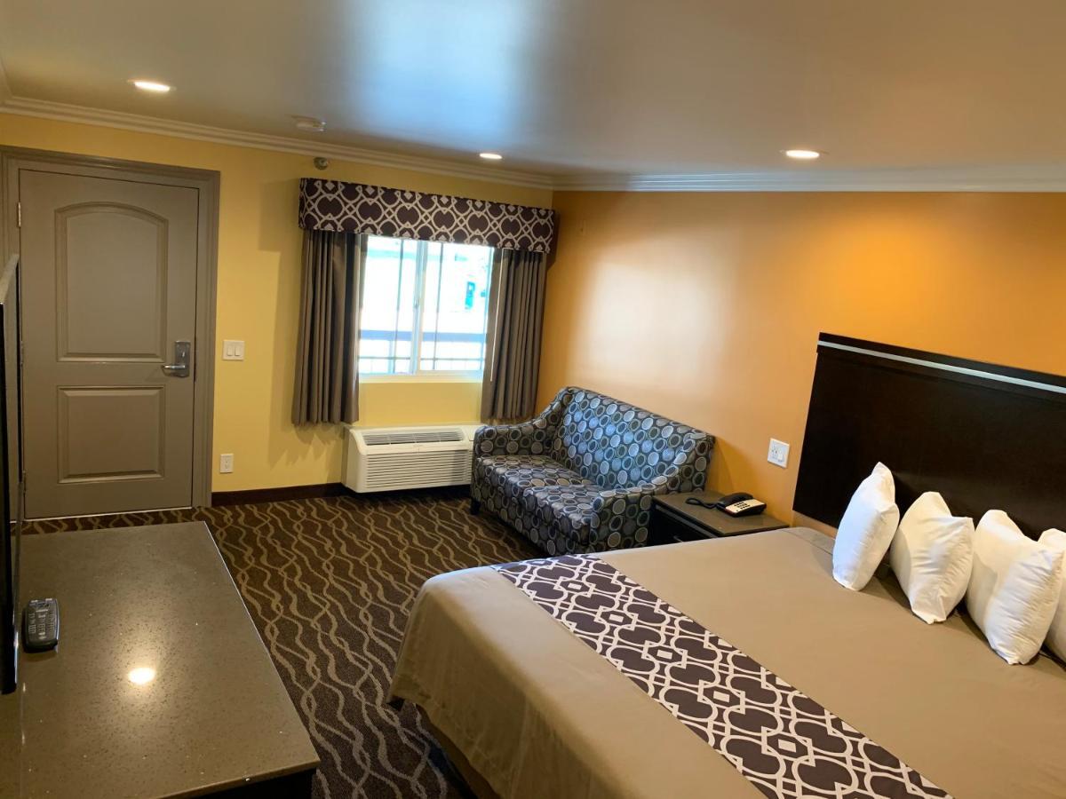 Industry Inn & Suites Ла-Пуэнте Экстерьер фото
